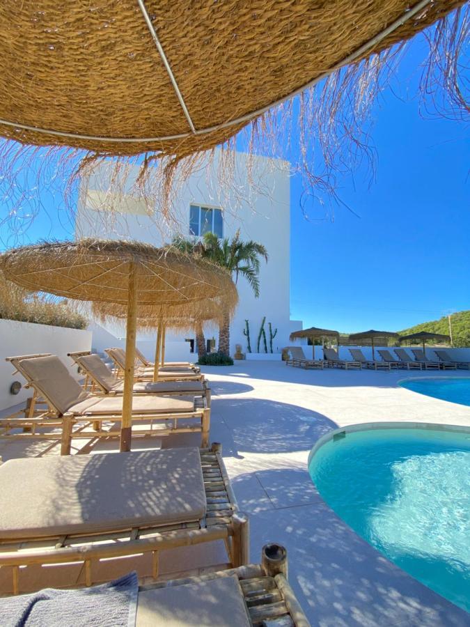 The Olive Boutique Suites & Spa Cala Llonga  Ngoại thất bức ảnh